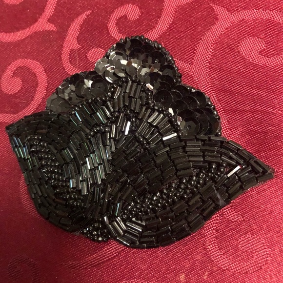 8 Sequin Appliqués - Picture 5 of 7